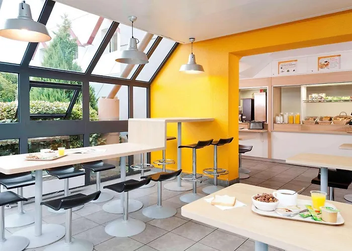 F1 Lille Centre Hotel 2*